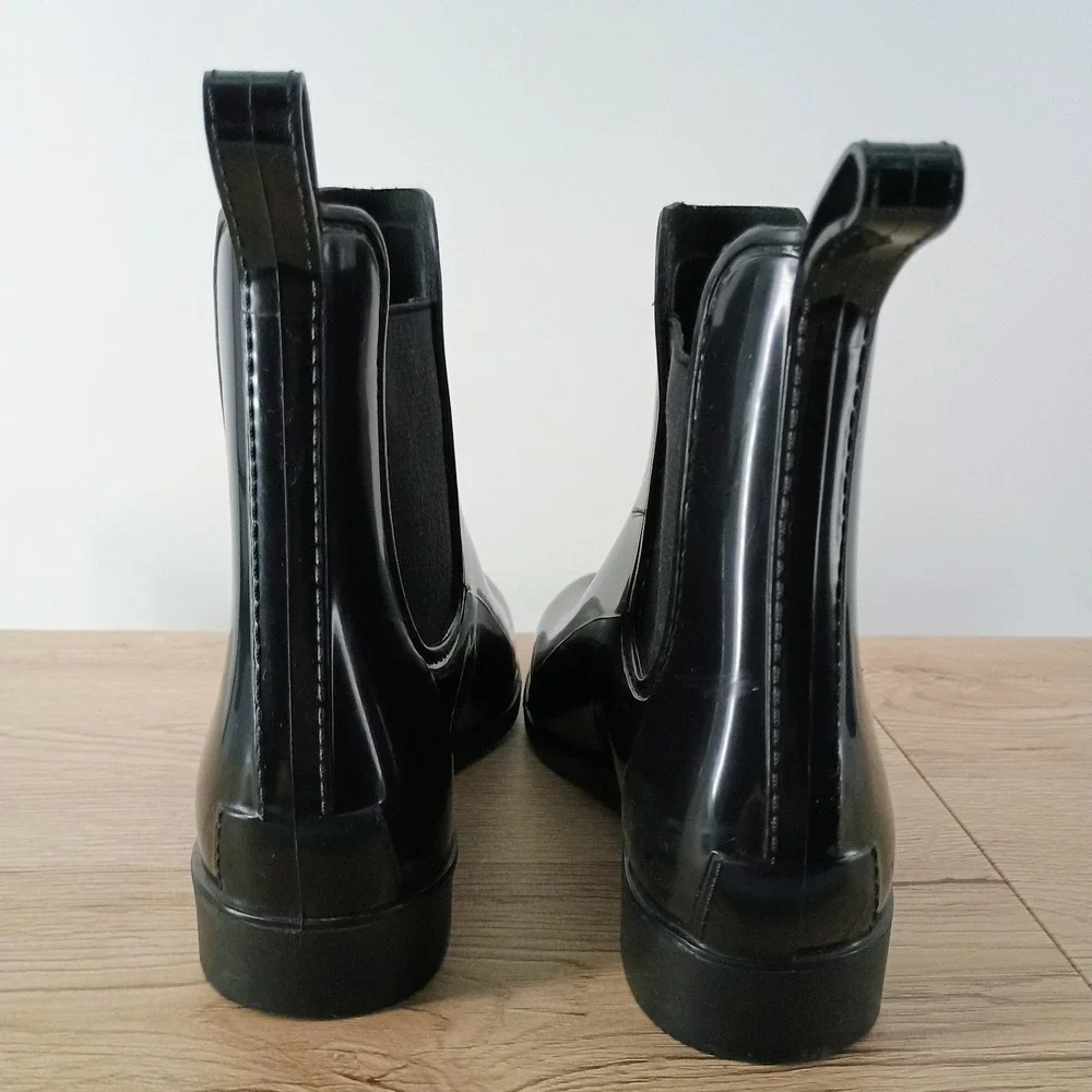 JCrew Shiny Black Rubber Rain Boots Chelsea Ankle Booties Womens SZ 6 Waterproof